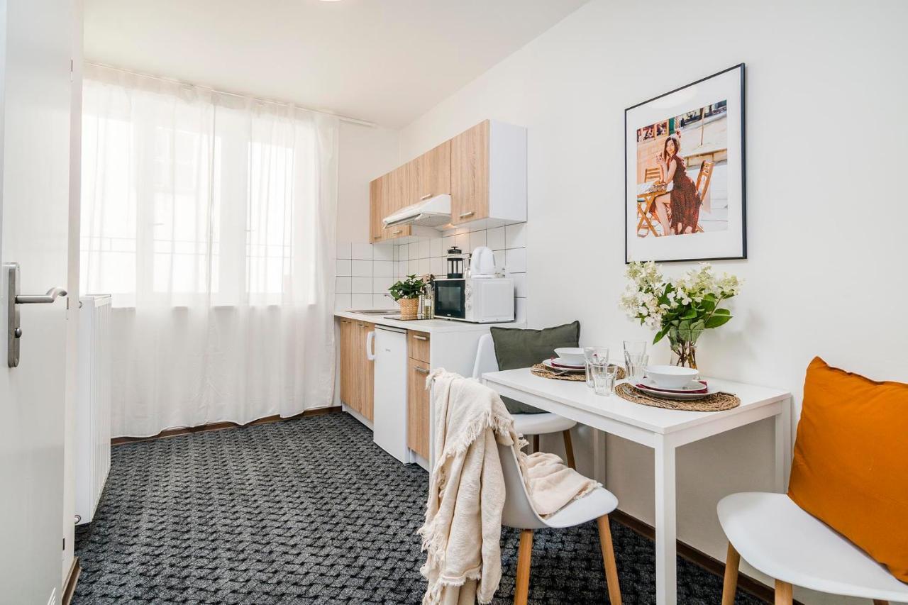 Romantic Apts By Michal&friends Apartment *
