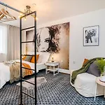 Romantic Apts Prague By Michal&Friends